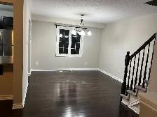 End Unit Three Bedroom townhouse Stittsville Kanata Ottawa - Photo 6