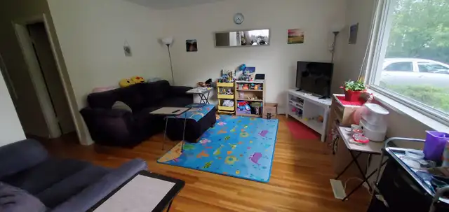 Varsity View 4-bedroom Duplex, $1,850   Utilities - Photo 2