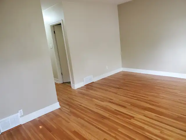 Varsity View 4-bedroom Duplex, $1,850   Utilities - Photo 3