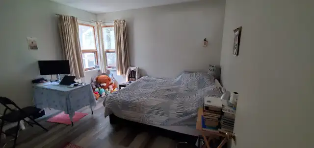 Varsity View 4-bedroom Duplex, $1,850   Utilities - Photo 5