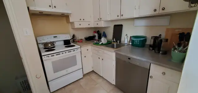 Varsity View 4-bedroom Duplex, $1,850   Utilities - Photo 6