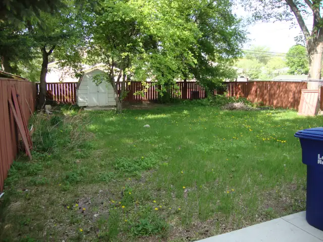 Varsity View 4-bedroom Duplex, $1,850   Utilities - Photo 10