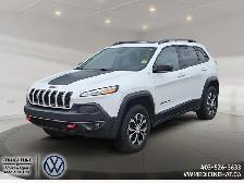 2017 Jeep Cherokee Trailhawk 4x4, Trail Rated®, Heated Seats, Uc