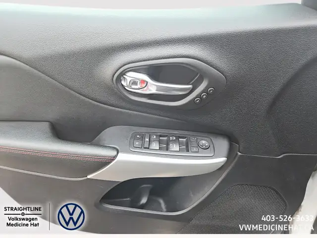 2017 Jeep Cherokee Trailhawk 4x4, Trail Rated®, Heated Seats, Uc - Photo 12