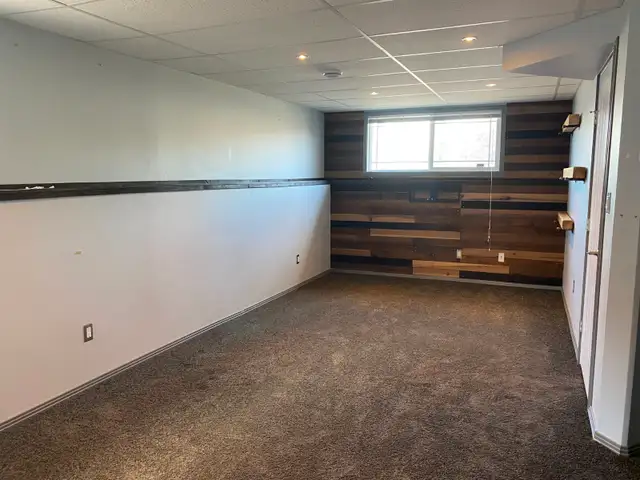 3 Bed 2 Bath Bi-level House in Westpointe Available May 1st! - Photo 7