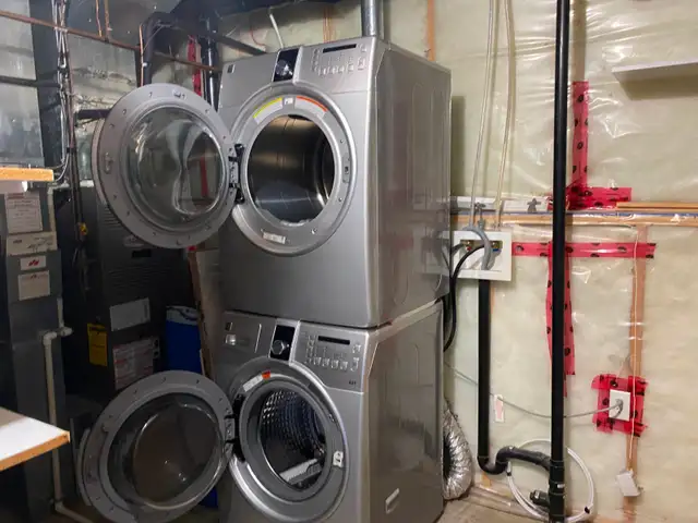 3 Bed 2 Bath Bi-level House in Westpointe Available May 1st! - Photo 9