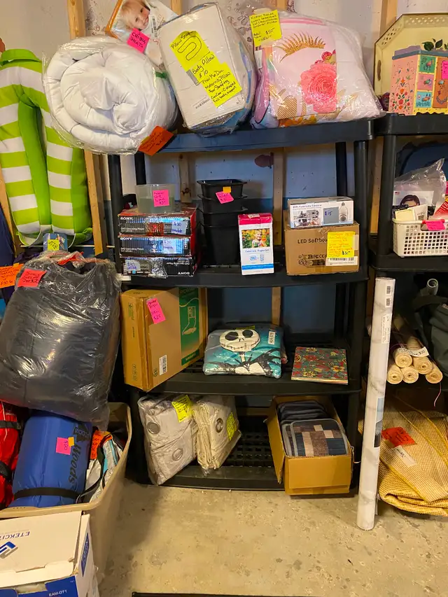 Indoor 300  item Living Estate Sale in Ingersoll - Photo 4