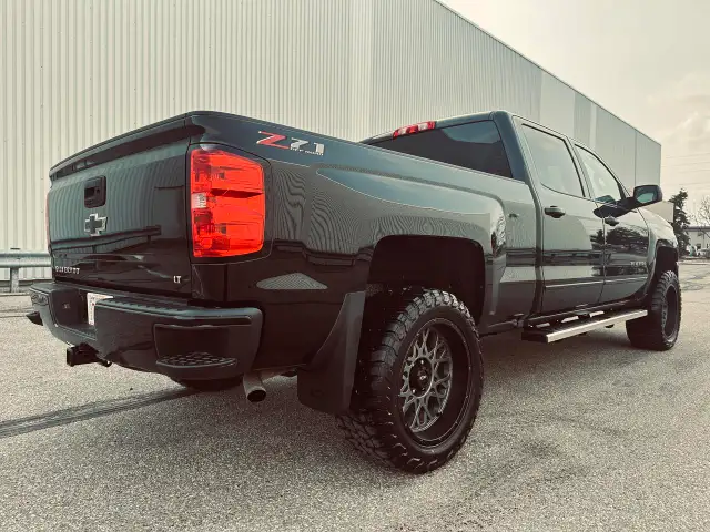 2018 Chevrolet Silverado 1500 4WD Crew Cab 2LT Z71 Lifted Custom - Photo 11