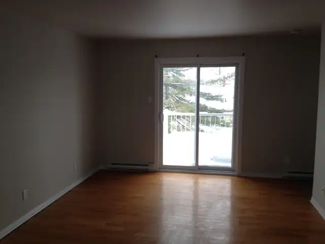 Logement 3 1/2 à louer - 1er juin 2026 - 830 $ - Buckingham - Photo 3