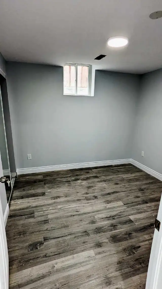 2-Bedroom Basement Apartment in Bolton - Photo 4