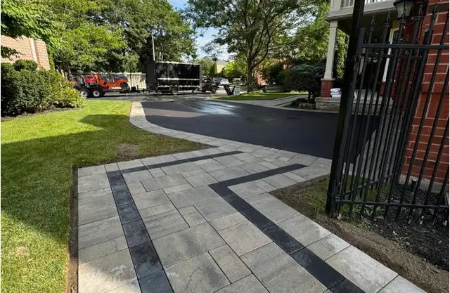 Hiring Concrete Finisher - Photo 2