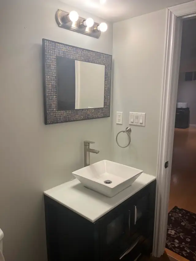 Room for Rent in Brampton - Photo 6