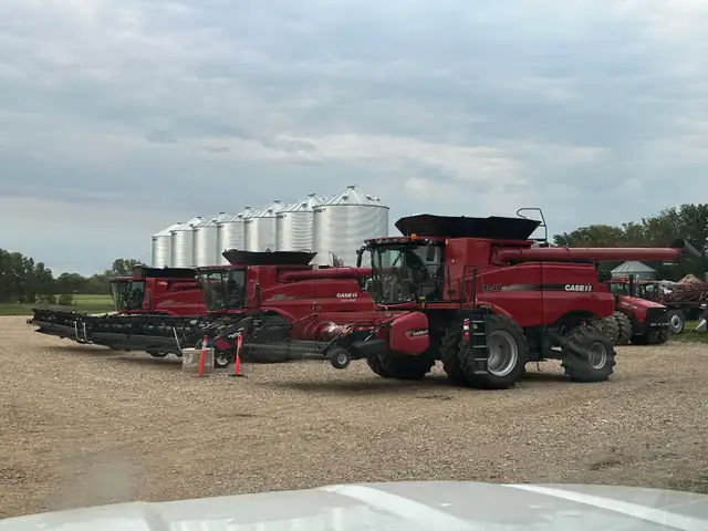 Now Hiring - Photo 2