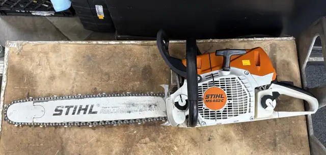 Stihl Gas Chainsaw - LIKE NEW (Low Hours) with 20' Bar