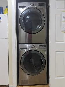 LARGE 1 BEDROOM DEN-LOWER APT-UTILITIES INCLUDED-WEST KITCHENER - Photo 9