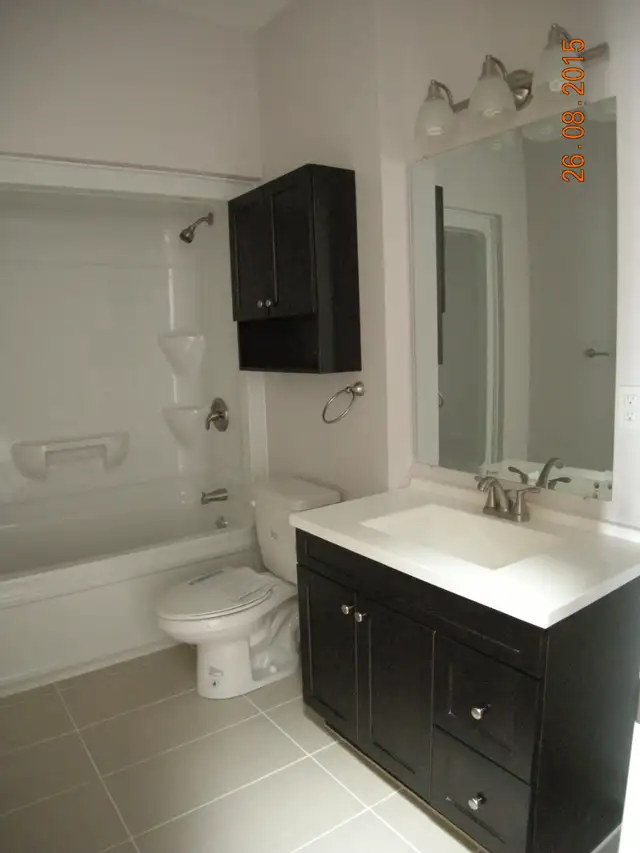 1 Bedroom Plus Den in The Hub - Close to Queens&KHSC - Photo 6