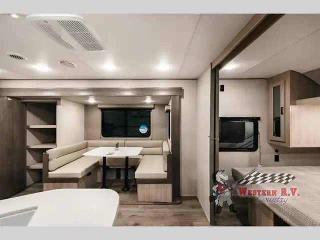 2026 Coachmen RV Catalina Summit Series 8 231BHS - Photo 5