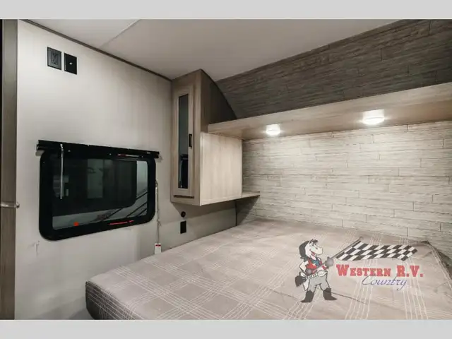 2026 Coachmen RV Catalina Summit Series 8 231BHS - Photo 6