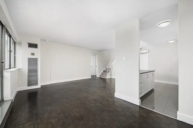 2 Bedroom Apartment for Rent - 7230 Darcel Ave - Photo 5