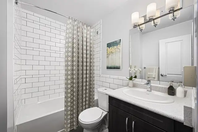 2 Bedroom Apartment for Rent - 7280 Darcel Ave - Photo 3