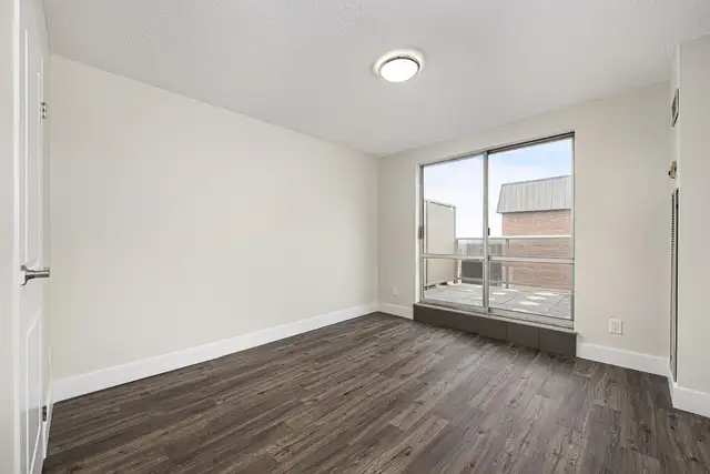 2 Bedroom Apartment for Rent - 7280 Darcel Ave - Photo 10