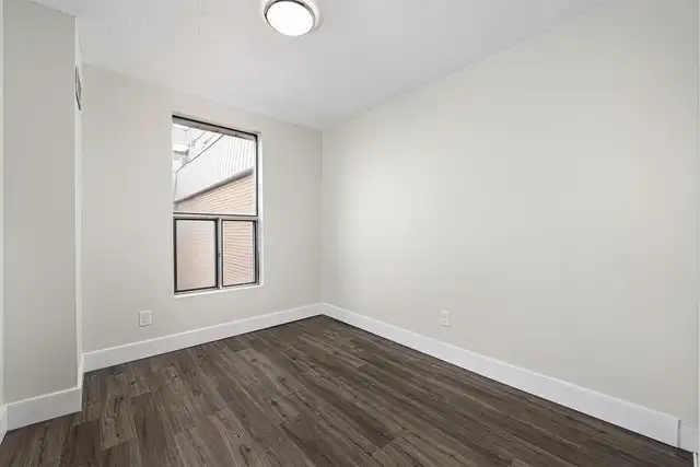 2 Bedroom Apartment for Rent - 7280 Darcel Ave - Photo 13