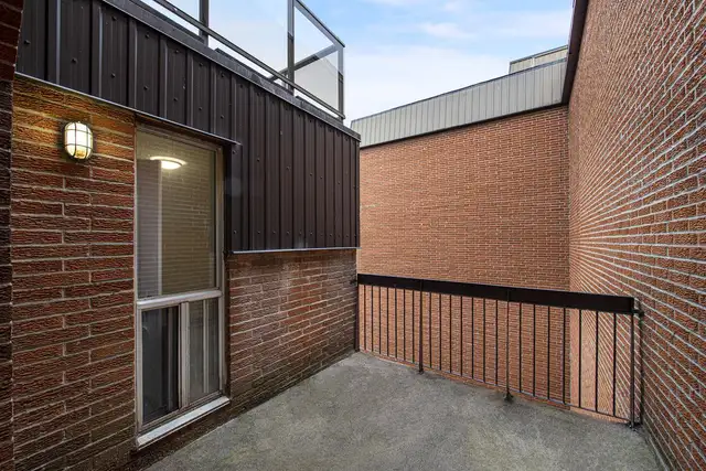 2 Bedroom Apartment for Rent - 7280 Darcel Ave - Photo 14