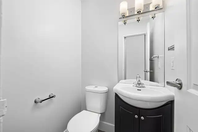 2 Bedroom Apartment for Rent - 7280 Darcel Ave - Photo 15