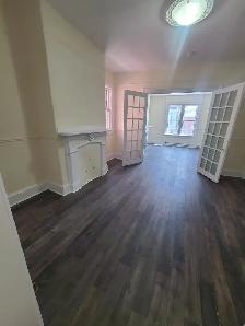 Downtown 1BR - Private Unit - Aug 1st - Heat & Water Included!