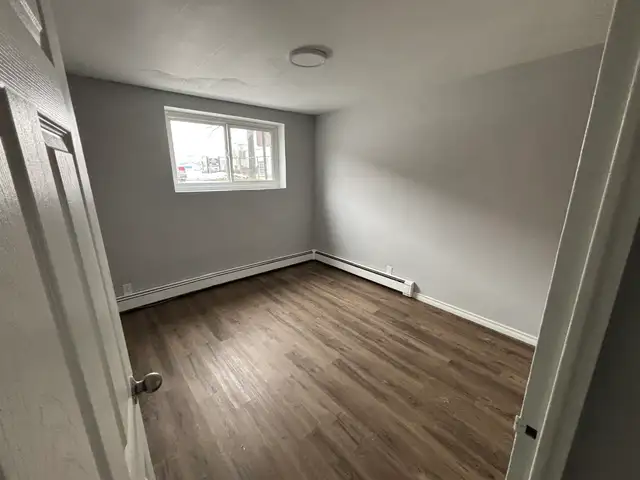 All inclusive 2 bedroom with balcony and on site laundry @ 121 A - Photo 9