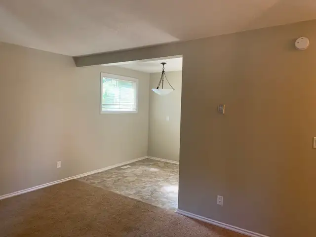 FANTASTIC LOCATION! Modern 2 Bedroom Unit ~ Washer and Dryer - Photo 6