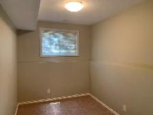 FANTASTIC LOCATION! Modern 2 Bedroom Unit ~ Washer and Dryer - Photo 10