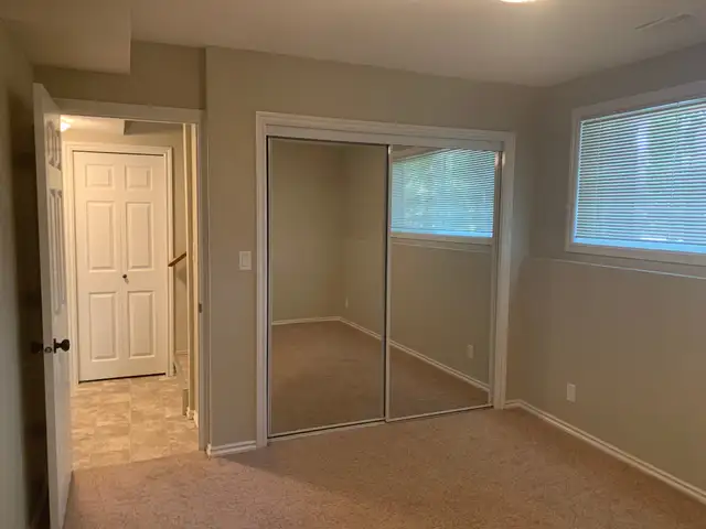 FANTASTIC LOCATION! Modern 2 Bedroom Unit ~ Washer and Dryer - Photo 12