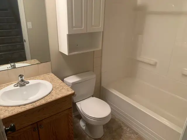 FANTASTIC LOCATION! Modern 2 Bedroom Unit ~ Washer and Dryer - Photo 13