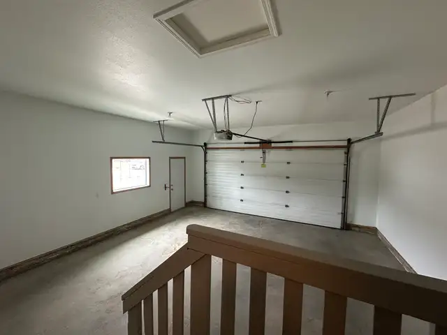 Double Attached Garage, Desirable Rosedale Duplex! - Photo 15