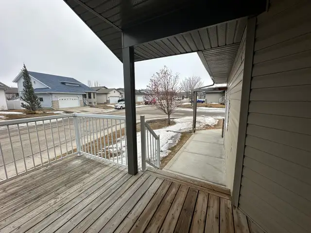 Double Attached Garage, Desirable Rosedale Duplex! - Photo 21