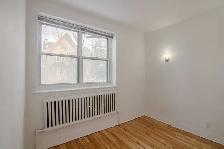 1 bed 1 bath near UdeM corner of Deacon and Van Horne - ID 1905 - Photo 6