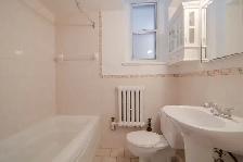 1 bed 1 bath near UdeM corner of Deacon and Van Horne - ID 1905 - Photo 8