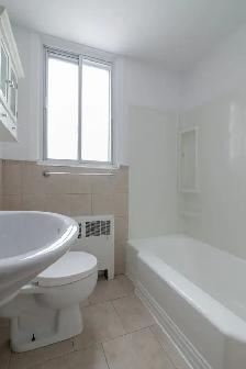 One bed one bath apartment near UDEM - ID 618 - Photo 8