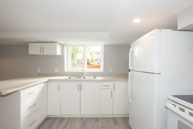 170 Southworth St N, Welland - 2 Bedroom Lower Unit - Photo 9