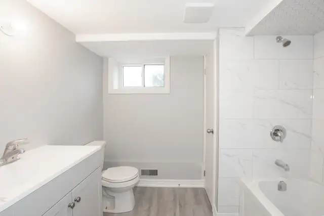 170 Southworth St N, Welland - 2 Bedroom Lower Unit - Photo 18