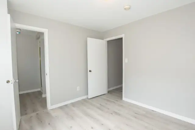 355 Glenridge Ave, St. Catharines - All Inclusive Bachelor - Photo 7