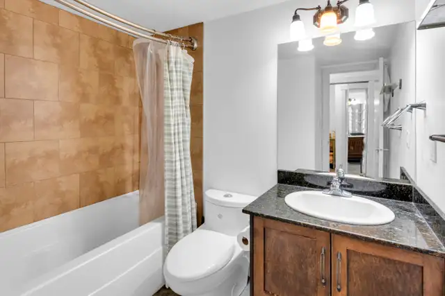 SHORT TERM RENTAL AIRBNB FRIENDLY KENSINGTON CONDO FOR SALE - Photo 8