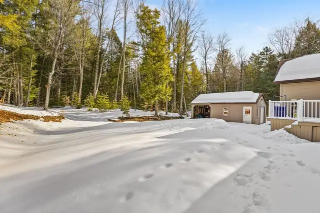 Belle propriété intime, garage, forêt à l'arrière, St-Colomban - Photo 10