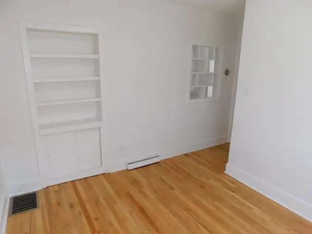 HFX Peninsula Upper Flat/2bed den/1bath/Heat-pump - VIDEO TOUR! - Photo 6