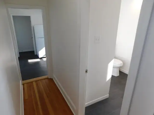 HFX Peninsula Upper Flat/2bed den/1bath/Heat-pump - VIDEO TOUR! - Photo 8