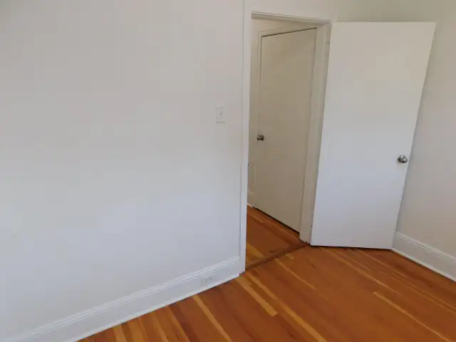 HFX Peninsula Upper Flat/2bed den/1bath/Heat-pump - VIDEO TOUR! - Photo 14