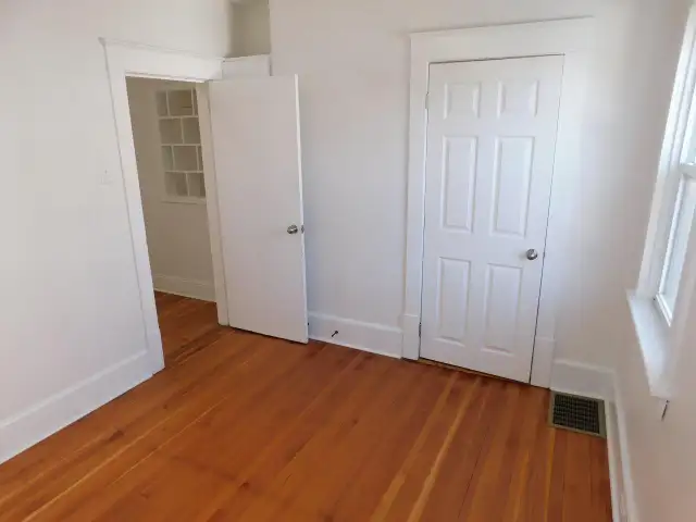HFX Peninsula Upper Flat/2bed den/1bath/Heat-pump - VIDEO TOUR! - Photo 15