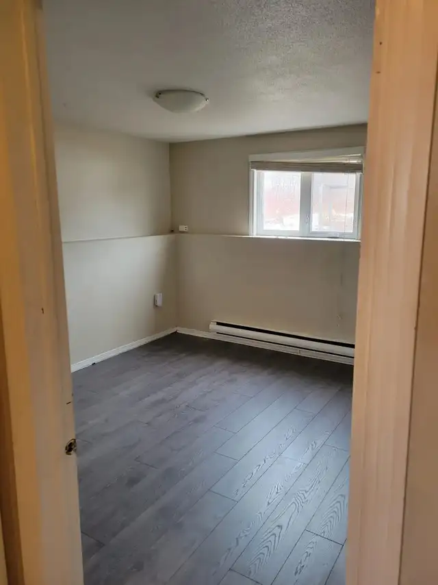 2 BEDROOM APARTMENT(1YR-LEASE) FOR RENT IN BEAUTIFUL ST-ANTOINE - Photo 4