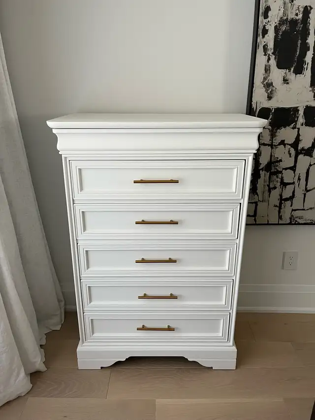 Cloud White Vertical Drawer Chest - Photo 2